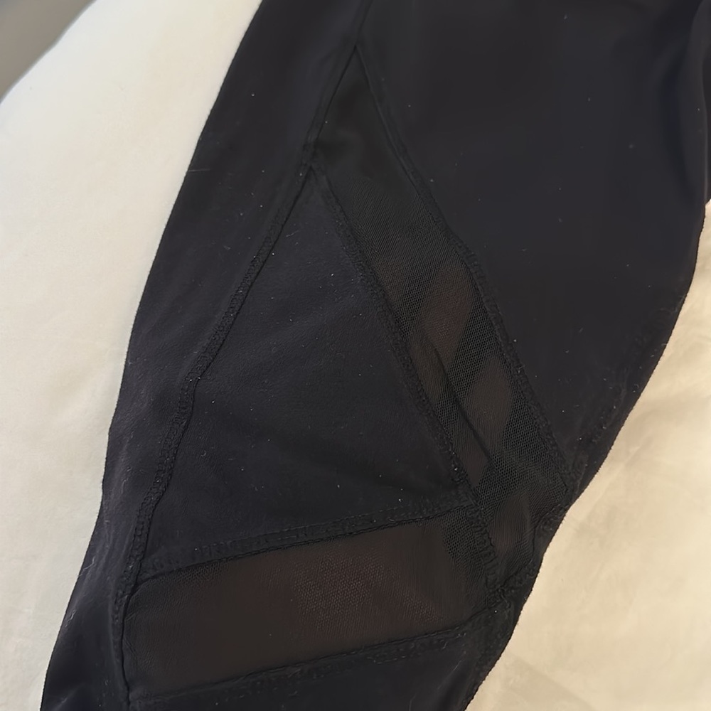 MESH DETAIL LEGGINGS - Picture 4 of 9